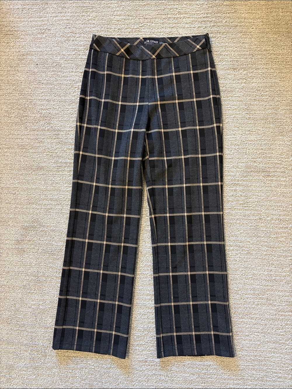 Frank Lyman trousers